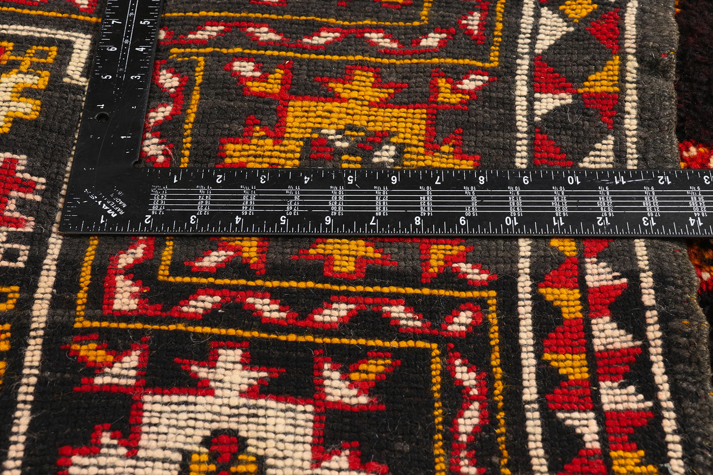 6 x 10 - Black Vintage Beni MGuild Moroccan Rug - 21888