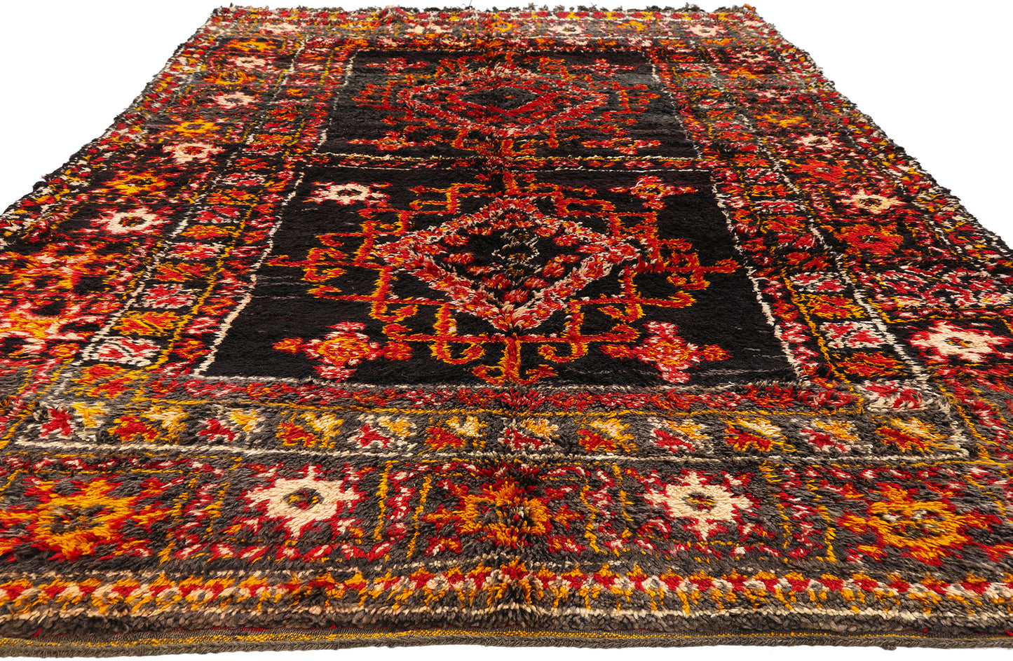6 x 10 - Black Vintage Beni MGuild Moroccan Rug - 21888