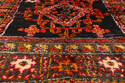 6 x 10 - Black Vintage Beni MGuild Moroccan Rug - 21888