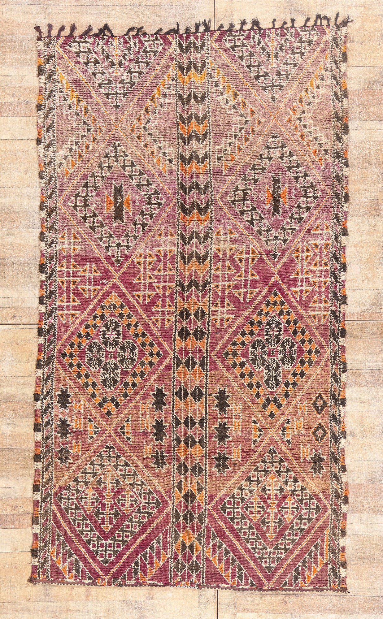 6 x 10 - Purple Vintage Beni MGuild Moroccan Rug - 21916