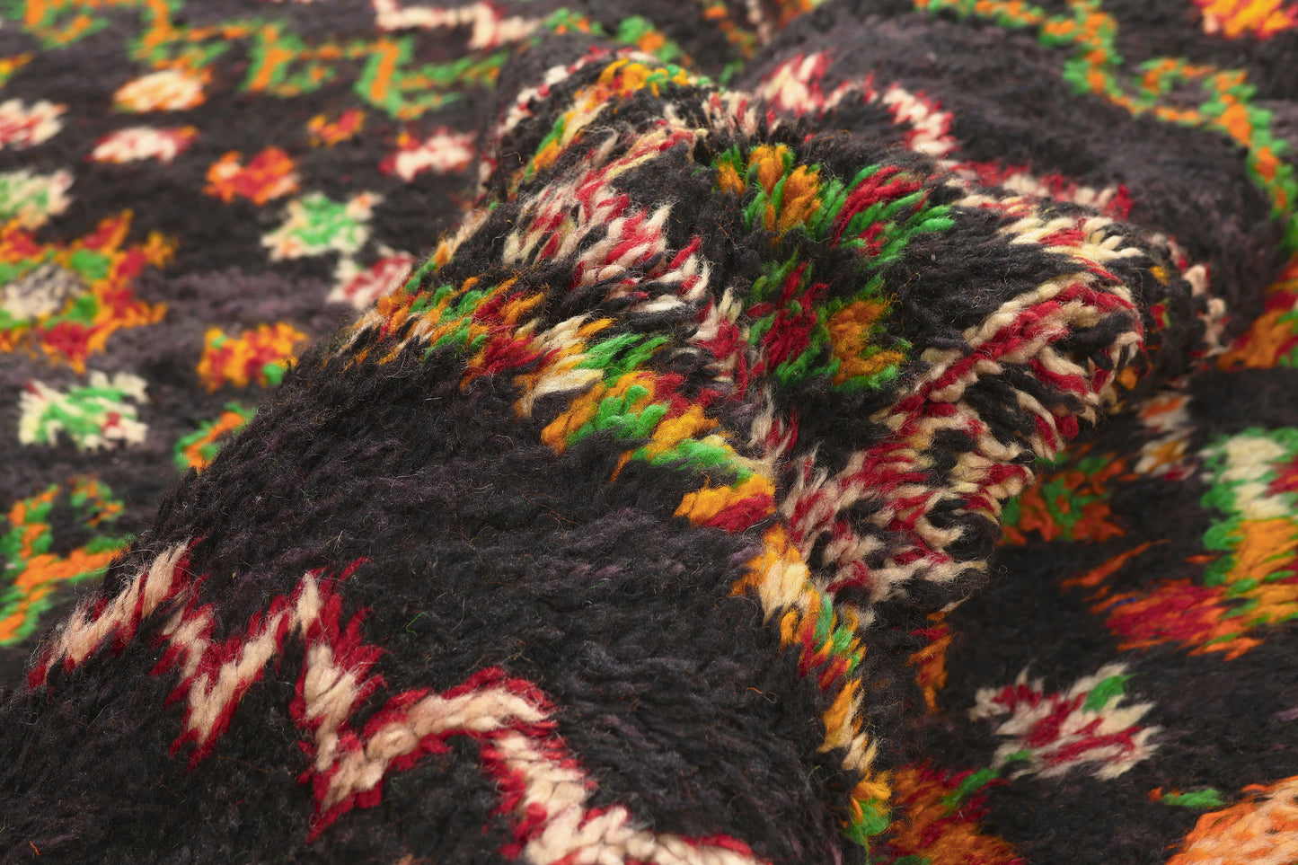 6 x 10 - Black Vintage Beni MGuild Moroccan Rug - 21928