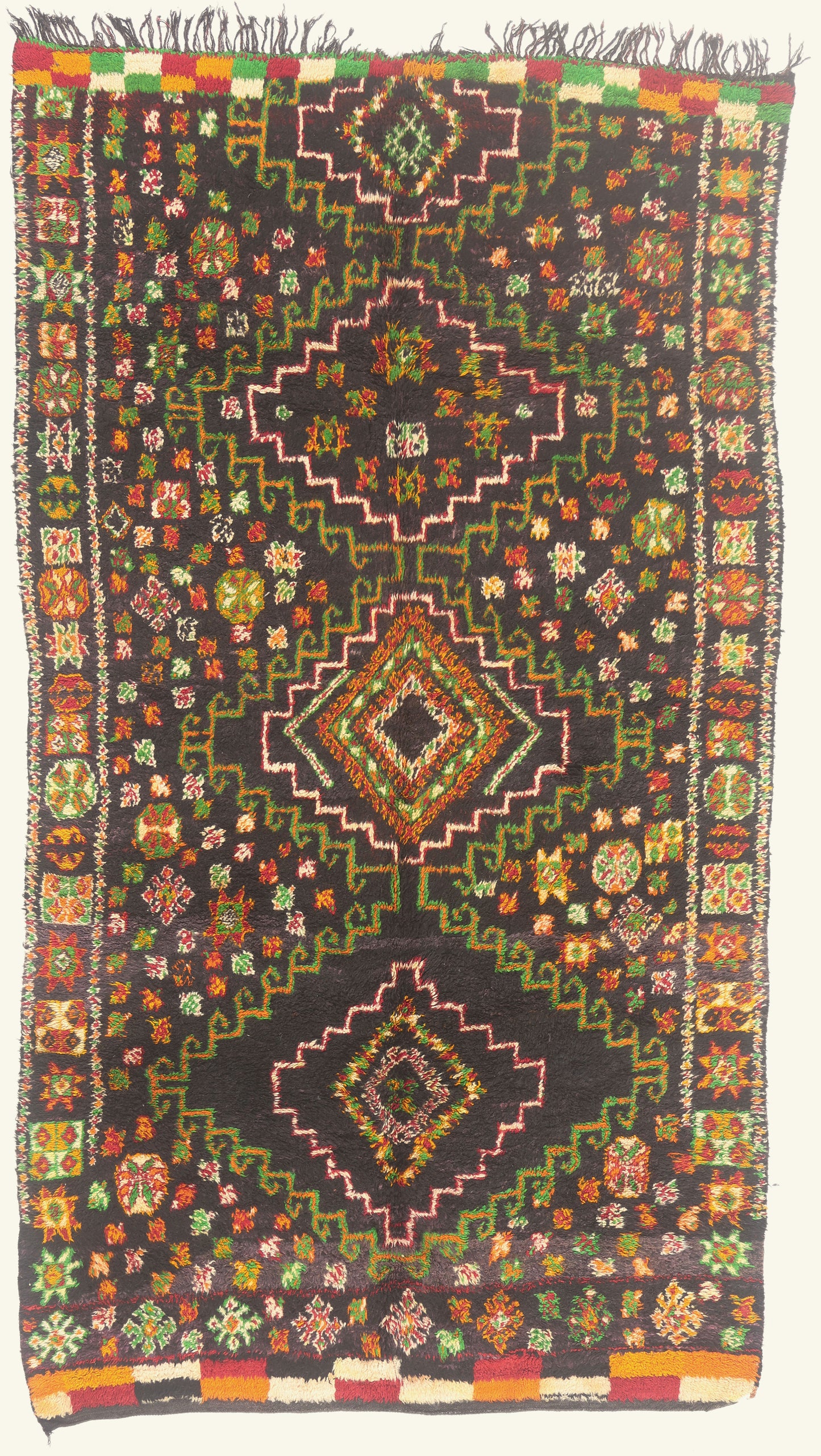 6 x 10 - Black Vintage Beni MGuild Moroccan Rug - 21928