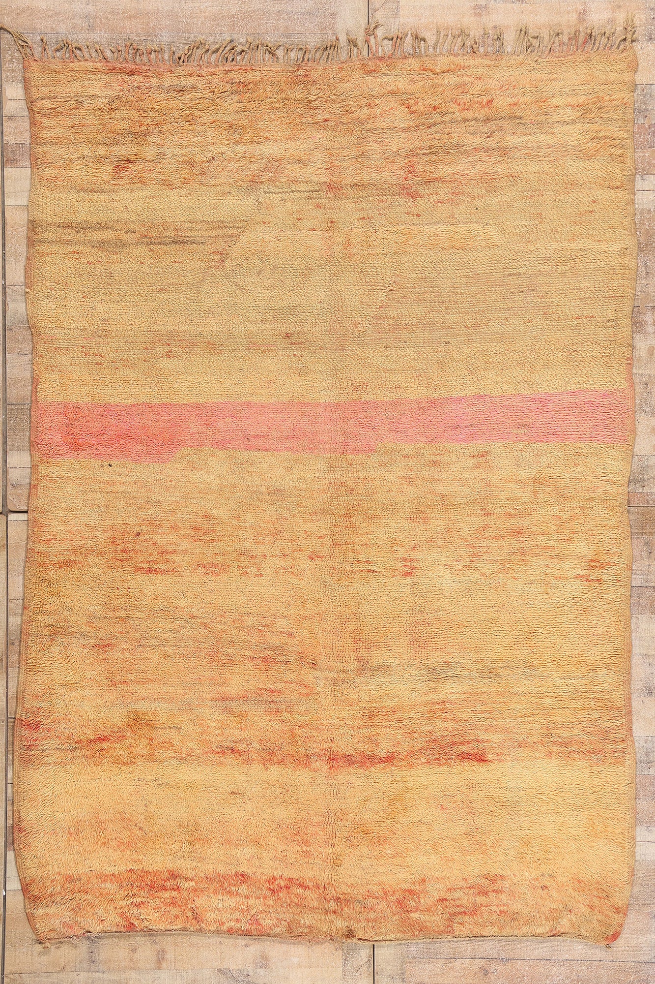 7 x 10 - Peach Vintage Beni MGuild Moroccan Rug - 21930
