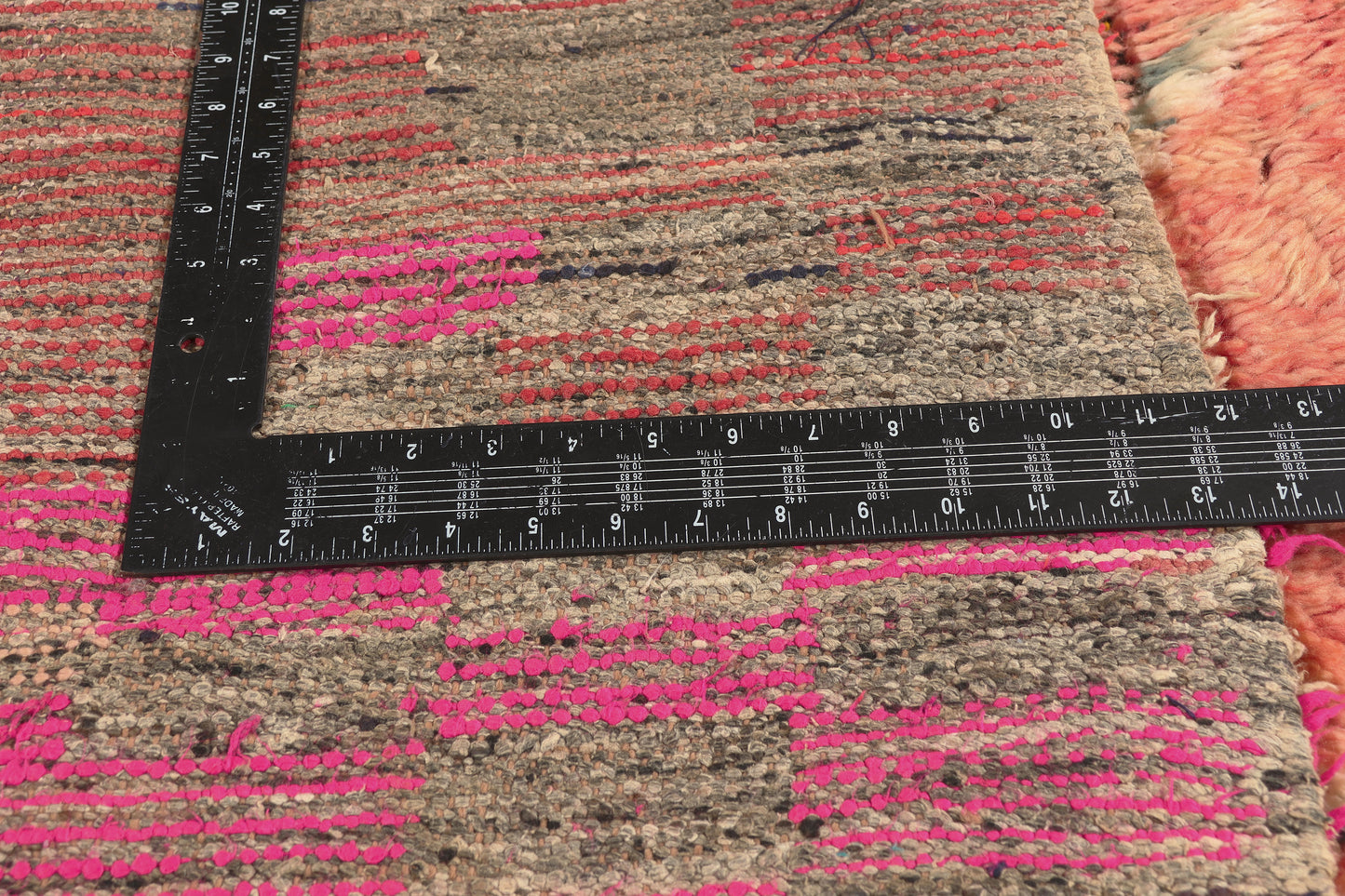6 x 9 - Pink Vintage Boujad Moroccan Rug - 21932
