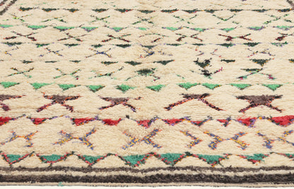 6 x 11 - Ivory Vintage Azilal Moroccan Rug - 21934