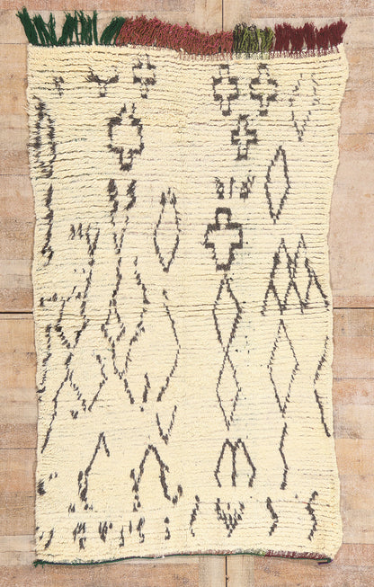 4 x 6 - Ivory Vintage Azilal Moroccan Rug - 21938
