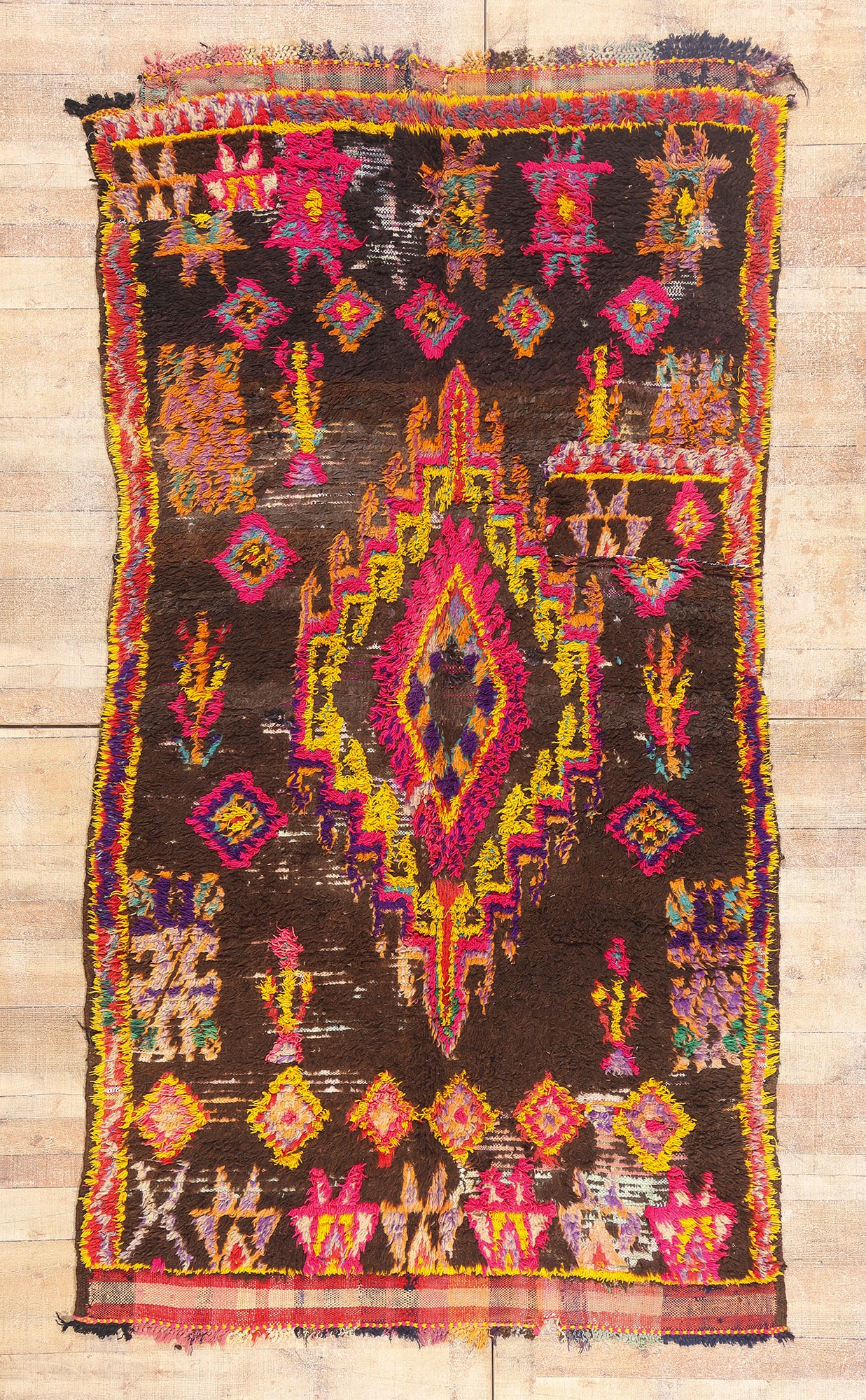 6 x 10 - Brown Vintage Azilal Moroccan Rug - 21946