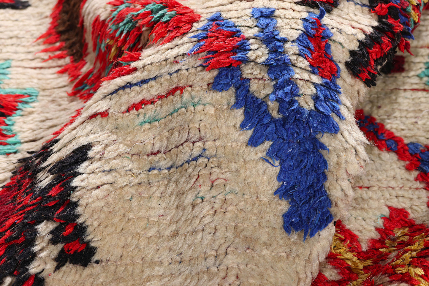 6 x 9 - Ivory Vintage Azilal Moroccan Rug - 21947