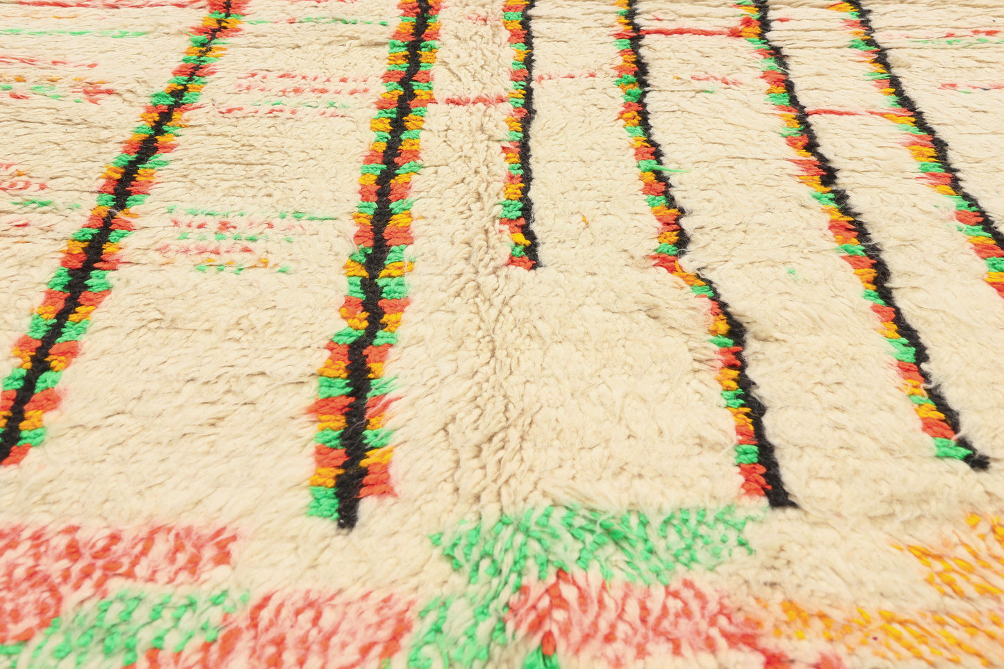 5 x 10 - Ivory Vintage Azilal Moroccan Rug - 21948