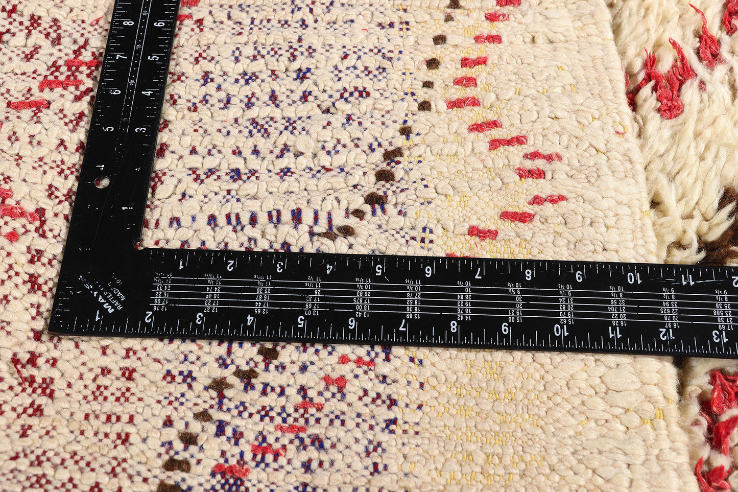 4 x 7 - Ivory Vintage Azilal Moroccan Rug - 21981