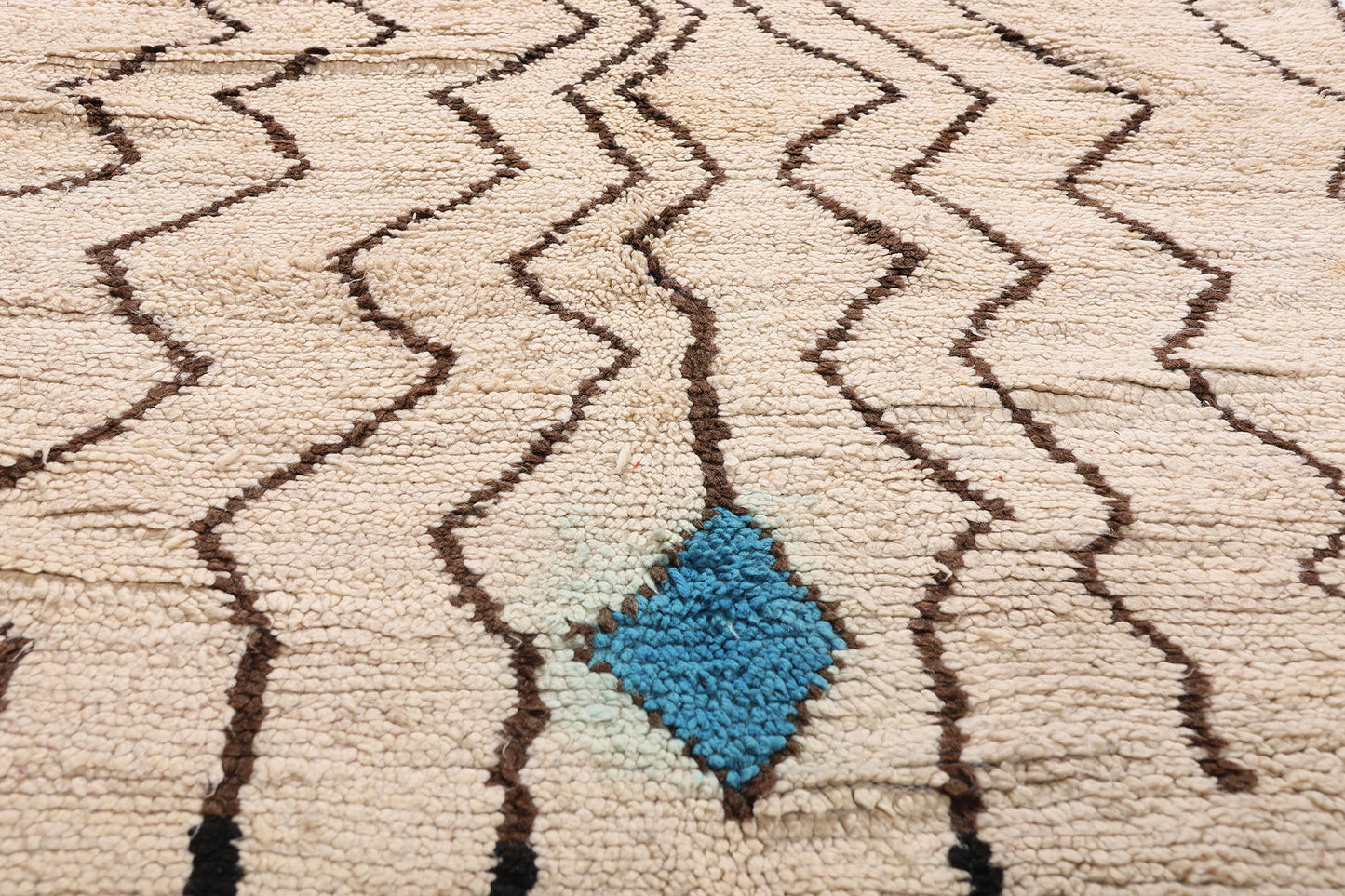 4 x 9 - Ivory Vintage Azilal Moroccan Rug - 21983