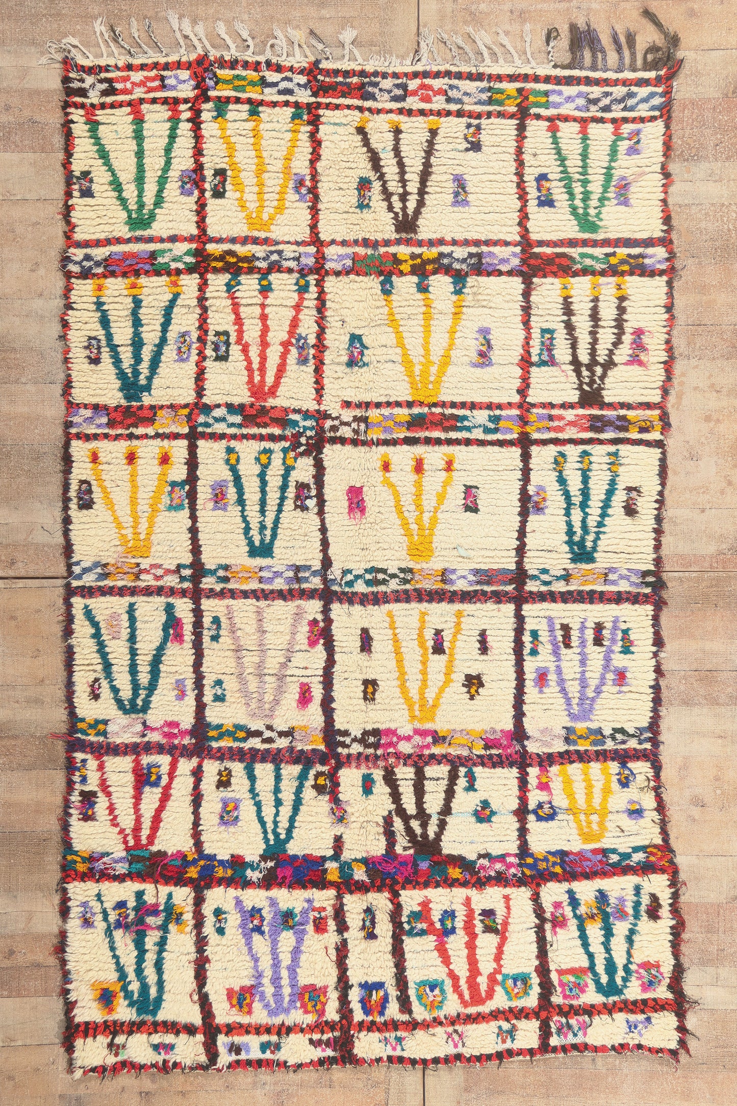 5 x 9 - Ivory Vintage Azilal Moroccan Rug - 21994