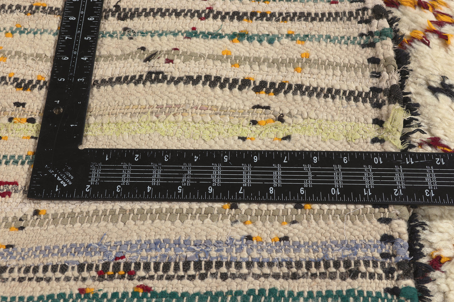 3 x 8 - Ivory Vintage Azilal Moroccan Rug - 21998