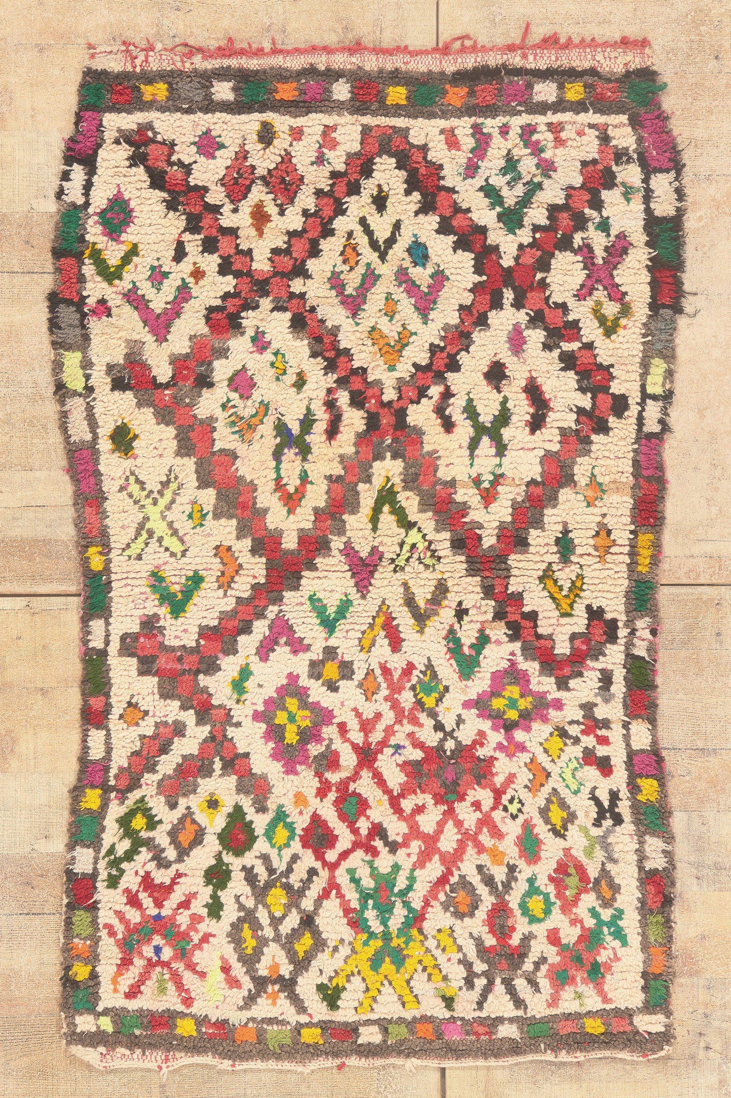 3 x 5 - Ivory Vintage Azilal Moroccan Rug - 22000