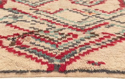 4 x 7 - Ivory Vintage Azilal Moroccan Rug - 22032