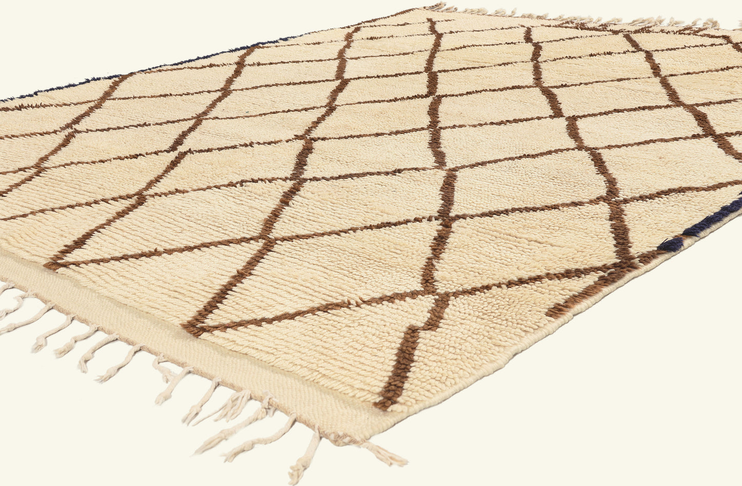 6 x 8 - Ivory Vintage Azilal Moroccan Rug - 22033
