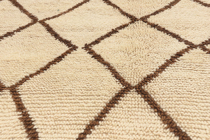 6 x 8 - Ivory Vintage Azilal Moroccan Rug - 22033