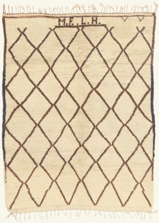 6 x 8 - Ivory Vintage Azilal Moroccan Rug - 22033