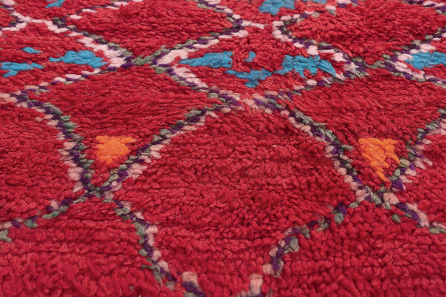 6 x 9 - Red Vintage Beni MGuild Moroccan Rug - 22040