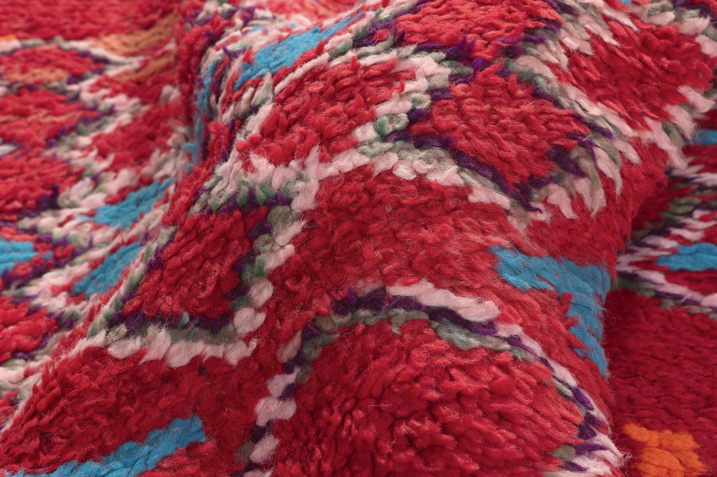 6 x 9 - Red Vintage Beni MGuild Moroccan Rug - 22040