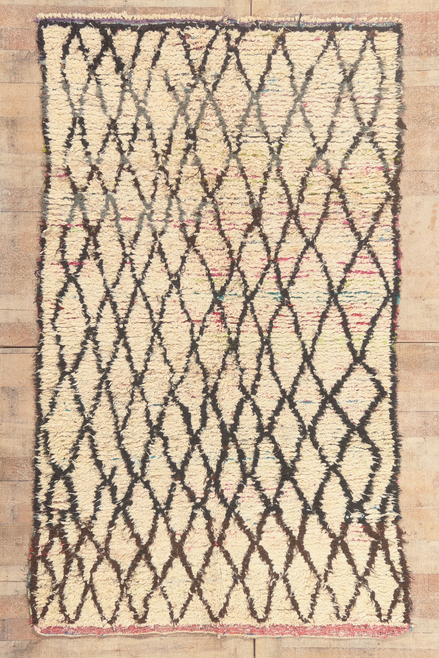 5 x 8 - Ivory Vintage Azilal Moroccan Rug - 22042