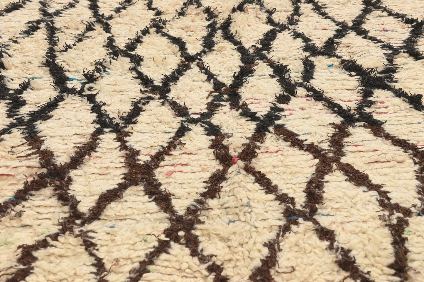 5 x 8 - Ivory Vintage Azilal Moroccan Rug - 22042