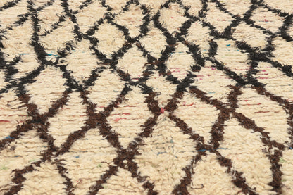 5 x 8 - Ivory Vintage Azilal Moroccan Rug - 22042