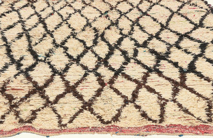 5 x 8 - Ivory Vintage Azilal Moroccan Rug - 22042