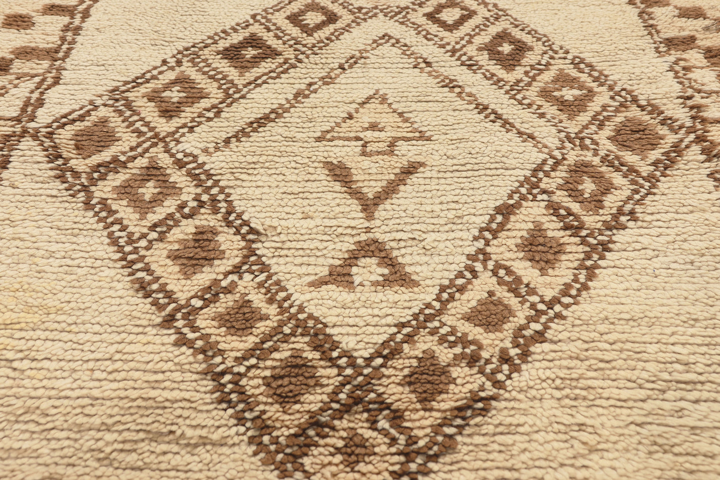 3 x 8 - Ivory Vintage Azilal Moroccan Rug - 22043