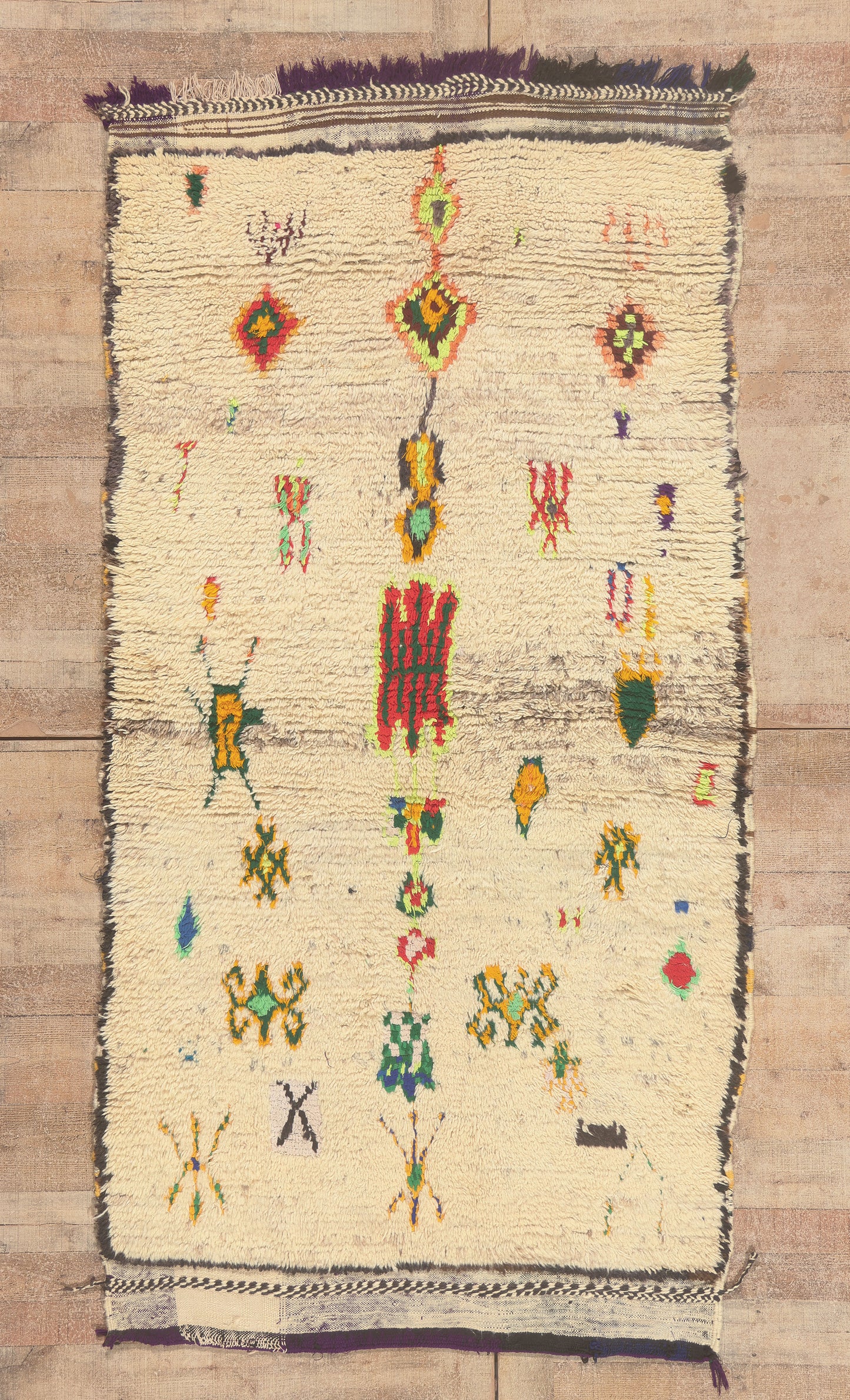 4 x 7 - Ivory Vintage Azilal Moroccan Rug - 22044