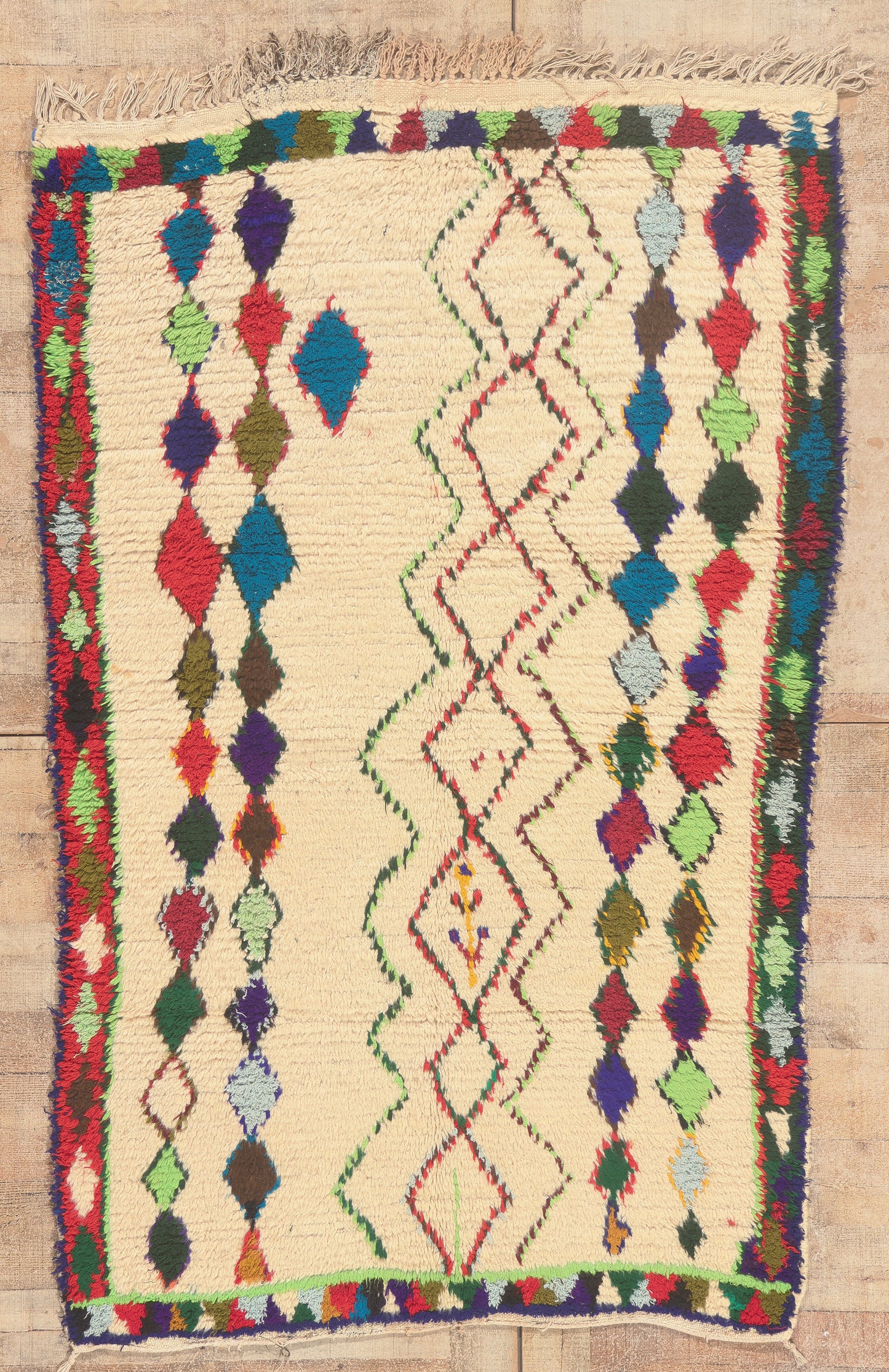 4 x 6 - Ivory Vintage Azilal Moroccan Rug - 22059