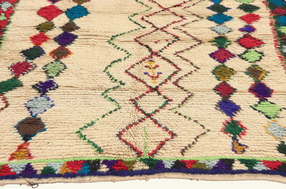4 x 6 - Ivory Vintage Azilal Moroccan Rug - 22059