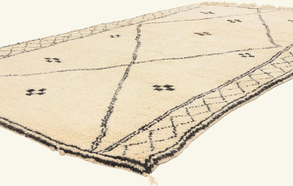 5 x 9 - Ivory Vintage Azilal Moroccan Rug - 22062