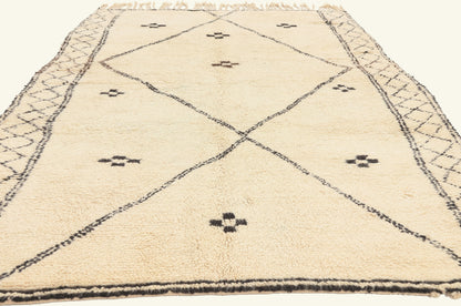 5 x 9 - Ivory Vintage Azilal Moroccan Rug - 22062