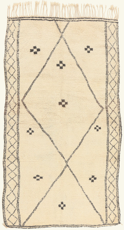 5 x 9 - Ivory Vintage Azilal Moroccan Rug - 22062