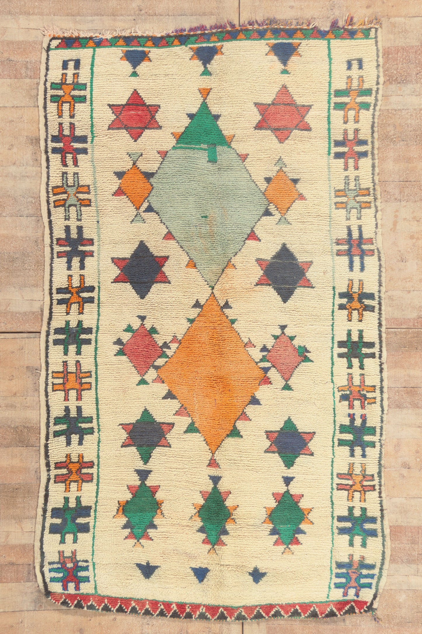 5 x 9 - Ivory Vintage Azilal Moroccan Rug - 22072