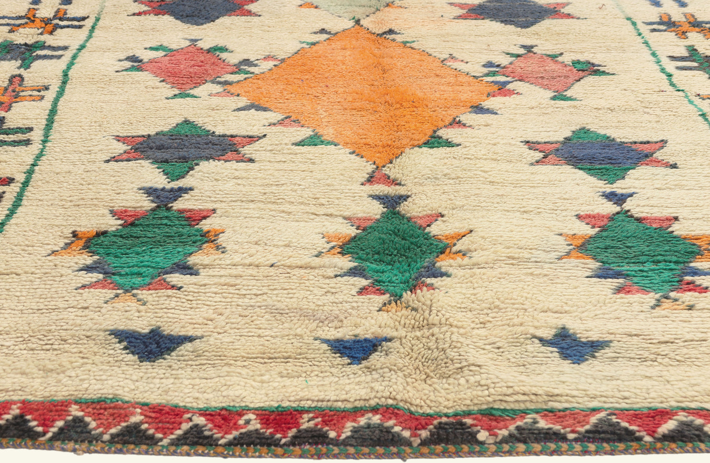 5 x 9 - Ivory Vintage Azilal Moroccan Rug - 22072