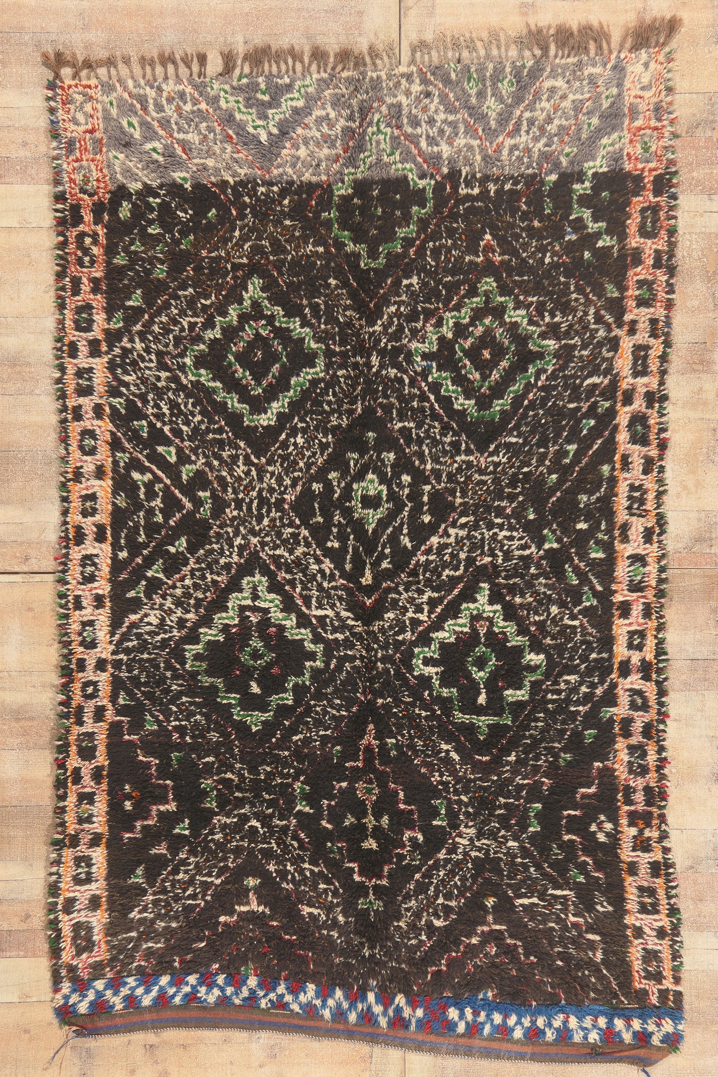 6 x 9 - Brown Vintage Beni MGuild Moroccan Rug - 22089