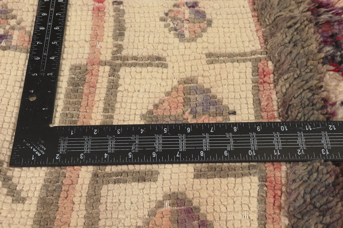 6 x 8 - Ivory Vintage Beni Ourain Moroccan Rug - 22091
