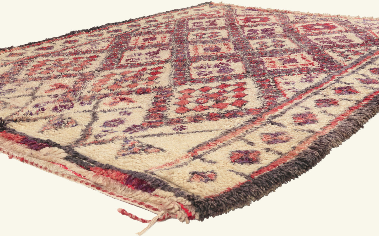 6 x 8 - Ivory Vintage Beni Ourain Moroccan Rug - 22091