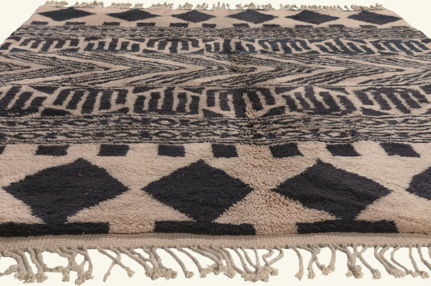 7 x 9 - Tan New Beni Mrirt Moroccan Rug - 22108