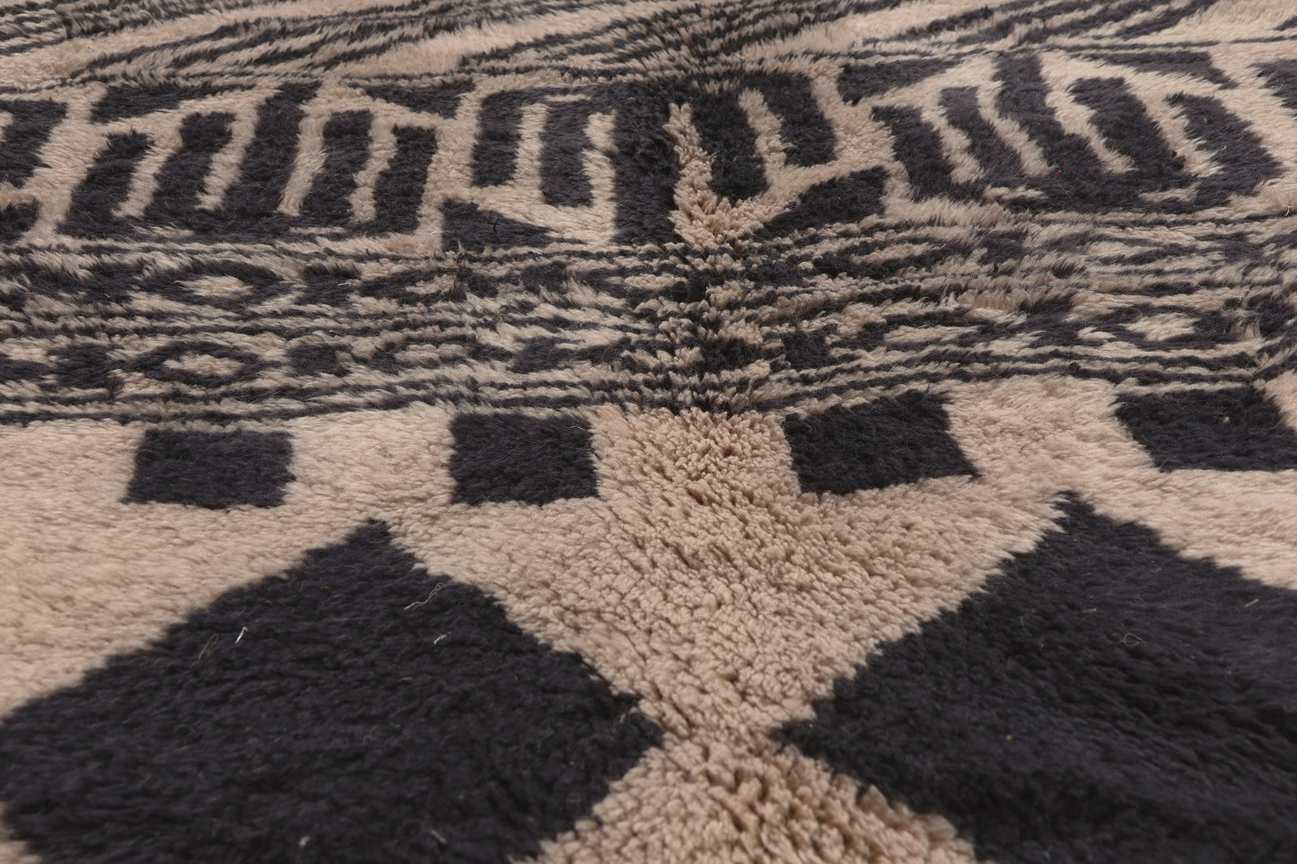 7 x 9 - Tan New Beni Mrirt Moroccan Rug - 22108