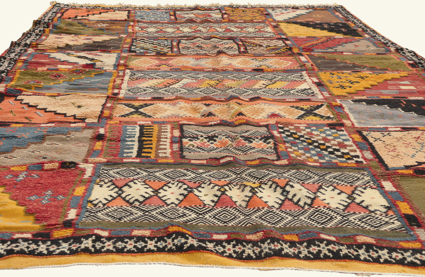 7 x 10 - Multicolor New Glaoui Moroccan Rug - 22110