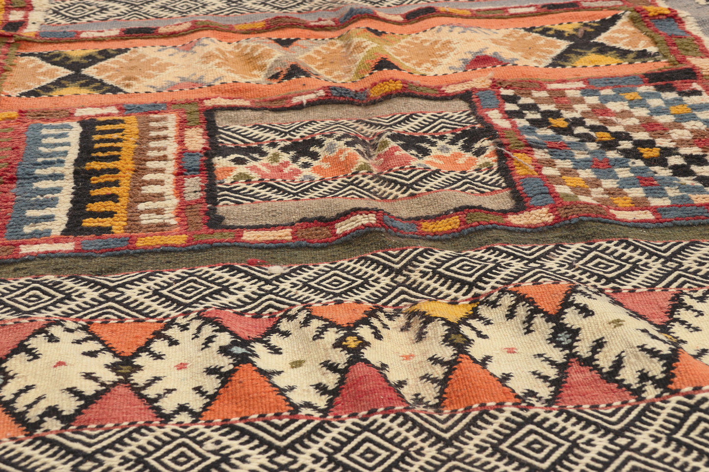 7 x 10 - Multicolor New Glaoui Moroccan Rug - 22110