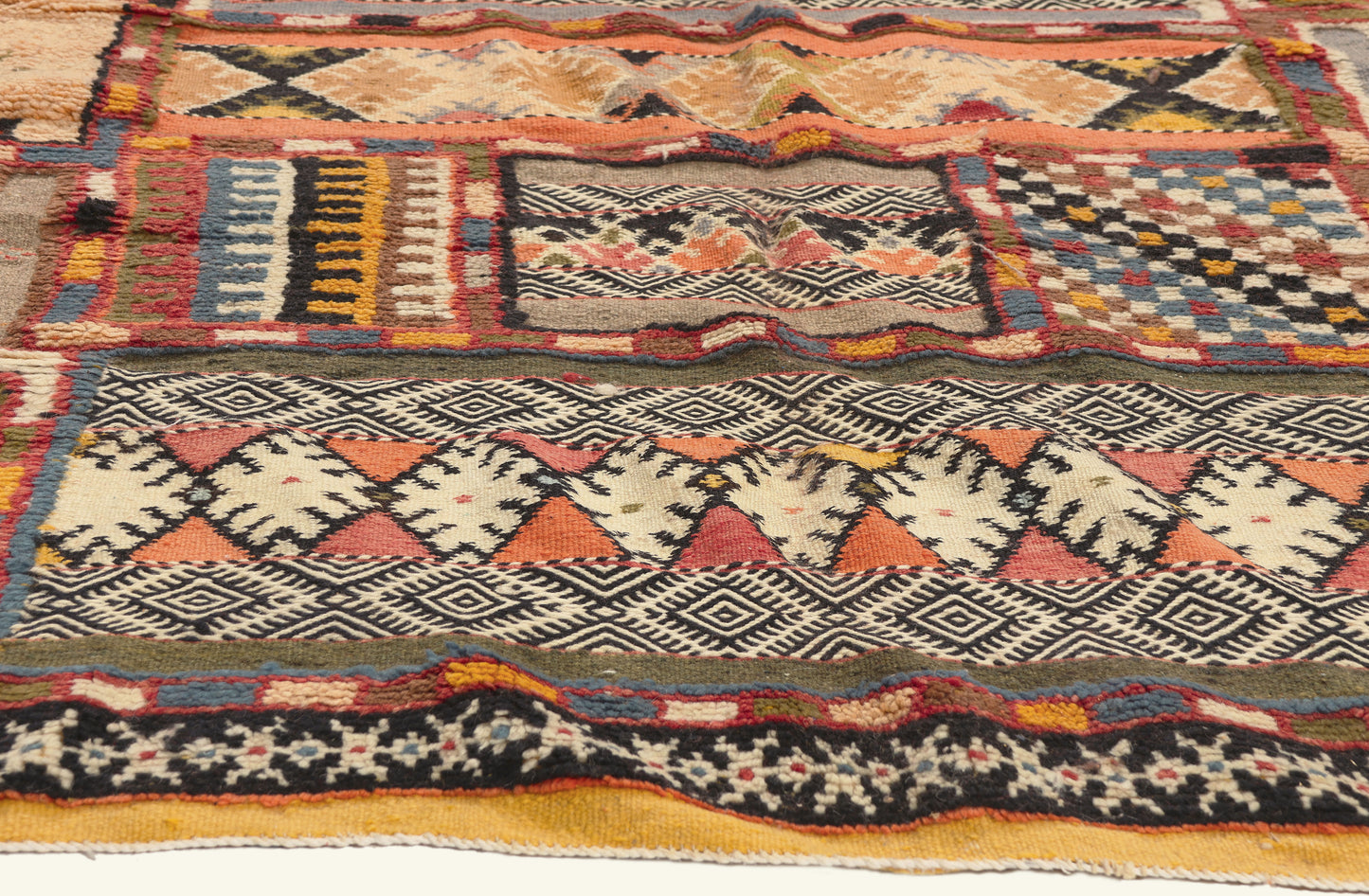 7 x 10 - Multicolor New Glaoui Moroccan Rug - 22110