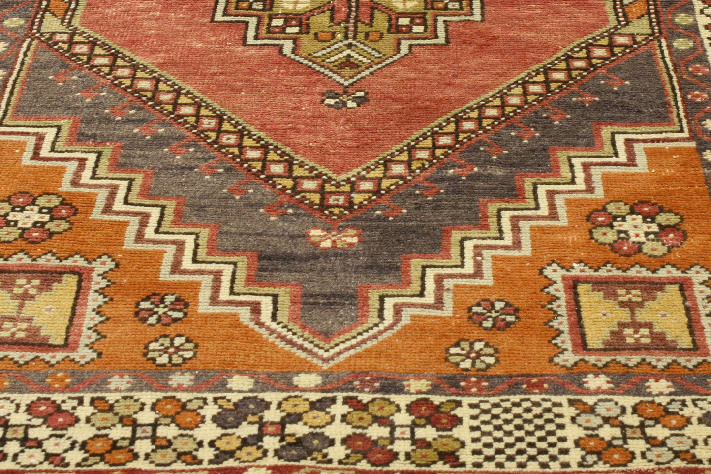 4 x 6 - Red Vintage Turkish Oushak Rug - 50339