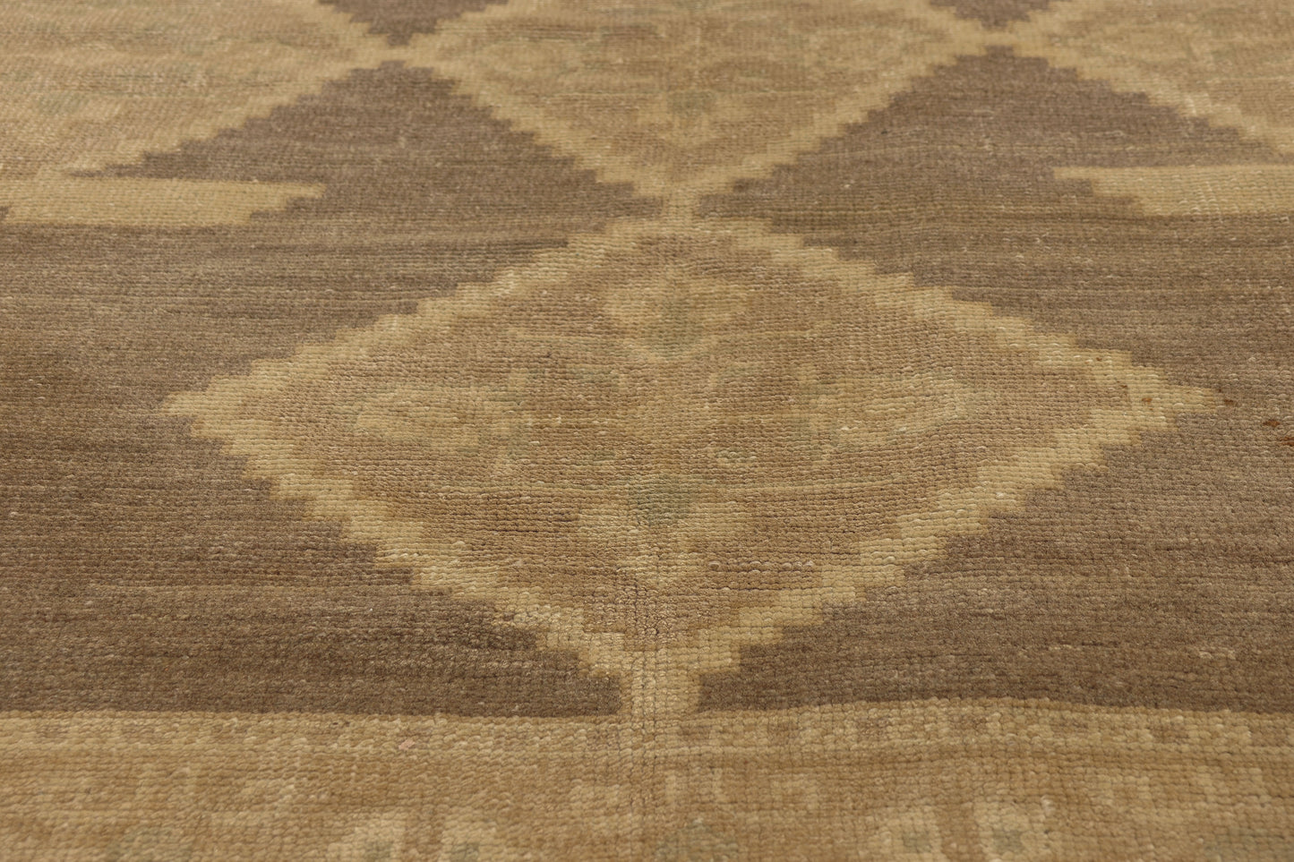 5 x 10 - Brown Vintage Turkish Oushak Rug - 50845