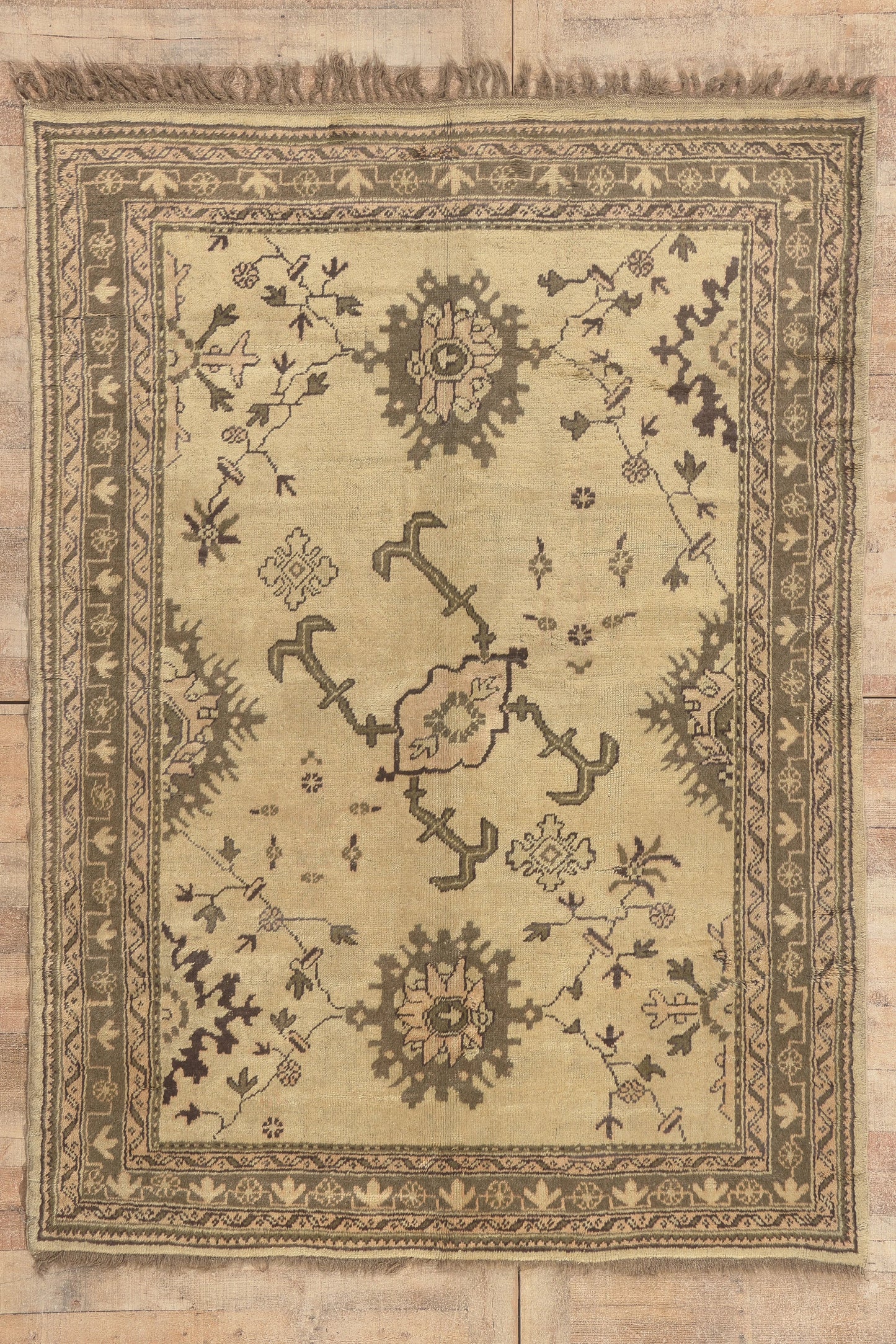 6 x 8 - Beige Vintage Turkish Oushak Rug - 50925