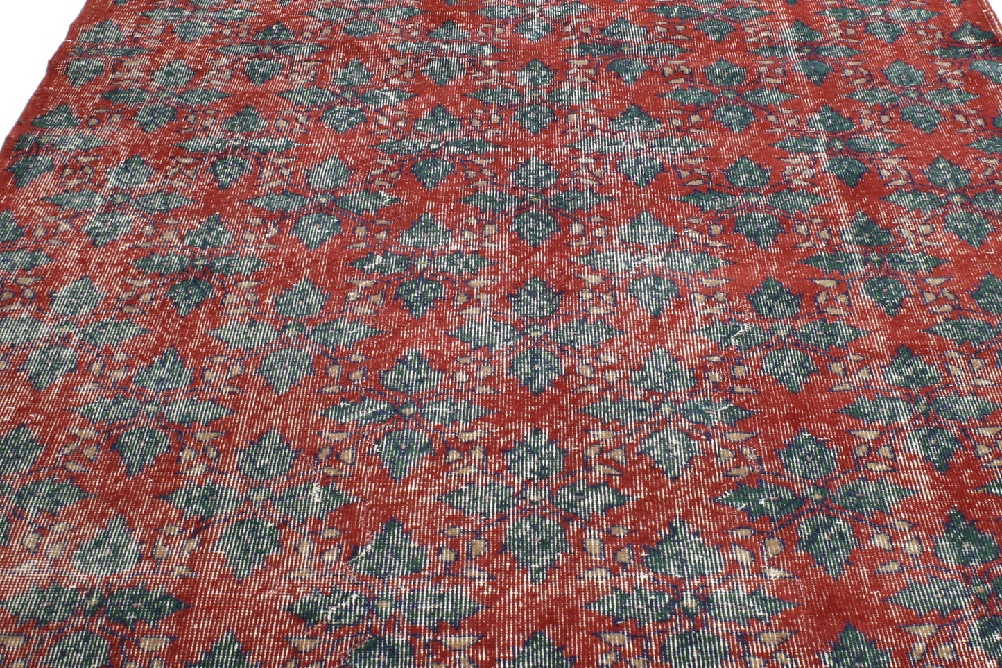 6 x 9 - Red Vintage Turkish Sivas Rug - 52030