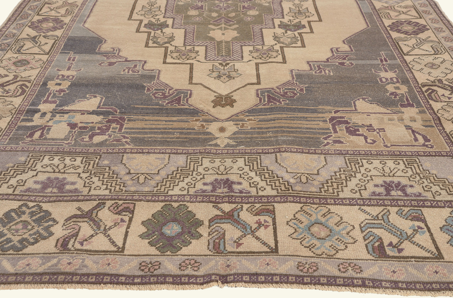 5 x 10 - Beige Vintage Turkish Oushak Rug - 52475